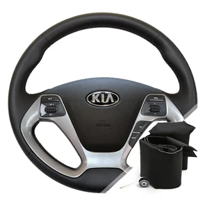 {{photo.Alt || photo.Description || 'Оплетка на руль Kia Rio 3 рестайлинг (2015-2017) для замены штатной кожи'}}