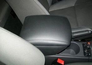 {{photo.Alt || photo.Description || 'Подлокотник Ford Focus 3'}}