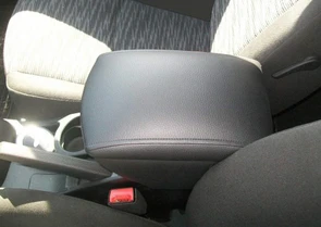 {{photo.Alt || photo.Description || 'Подлокотник Kia Ceed'}}