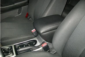 {{photo.Alt || photo.Description || 'Подлокотник Hyundai Elantra'}}