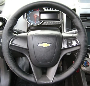 {{photo.Alt || photo.Description || 'Оплетка на руль из натуральной кожи Chevrolet Cruze I 2009 - 2015 г.в. (черная)'}}