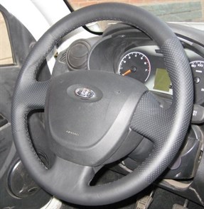 {{photo.Alt || photo.Description || 'Оплетка на руль из натуральной кожи Datsun on-DO 2014-н.в. (черная)'}}