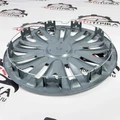 Фото крепежа колпака на Volkswagen Golf 5 R15 SKS-Teorin 15313